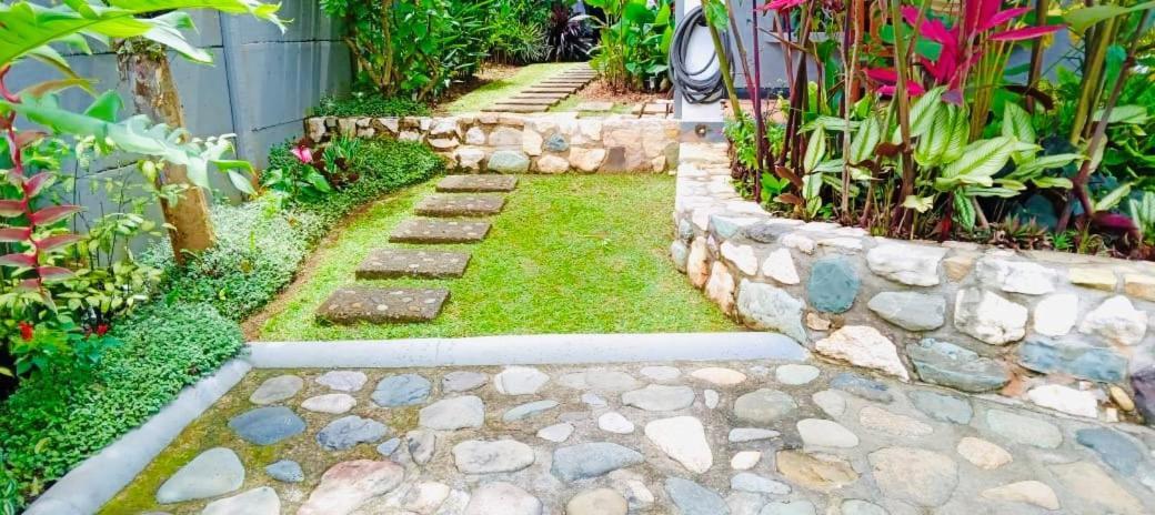 Casa Los Madriz Suite #2 San Isidro De El General ภายนอก รูปภาพ
