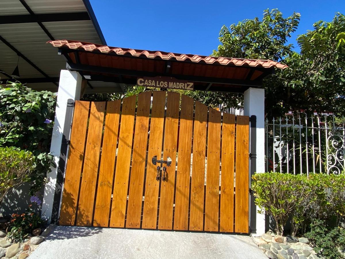 Casa Los Madriz Suite #2 San Isidro De El General ภายนอก รูปภาพ